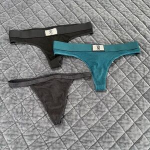 Victoria's Secret Thongs Womens Small Sexy Panties V String Rhinestones B13